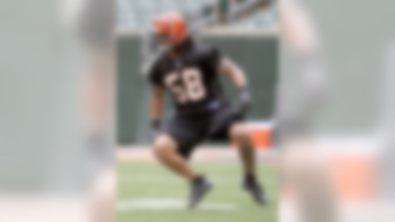 CINCINNATI, OH - MAY 1:  Cincinnati Bengals second round draft pick Ray Maualuga #58 runs a drill during rookie minicamp at Paul Brown Stadium on May 1, 2009 in Cincinnati, Ohio.  (Photo by Mark Lyons/Getty Images)