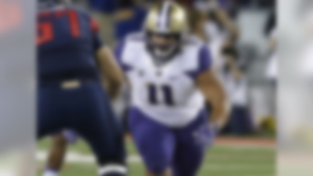 While UW DL Vita Vea has great feet for his size, Qualls is a guy who sticks out on film for his pure power. Offensive linemen have a hard time anchoring against him because he plays low and keeps his feet moving after contact. The junior will be a two-gap nose tackle at the next level, so his ability to get off blocks from Alabama's strong interior linemen will help his cause with scouts.
