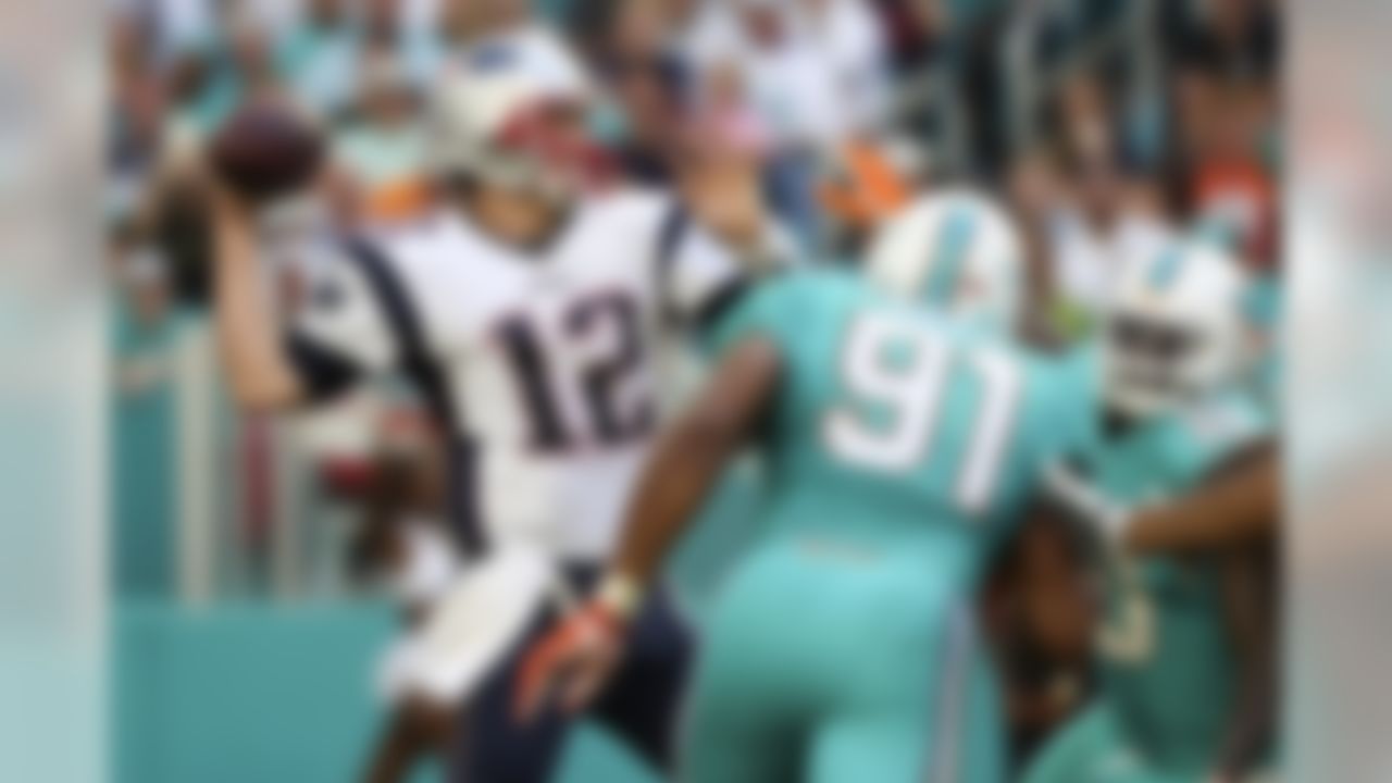 New England Patriots quarterback Tom Brady (12) throws the ball in second half against the Miami Dolphins, Sunday, Jan. 1st, 2017 in Miami Gardens, Fla. The New England Patriots won 27-14. (Logan Bowles/NFL)