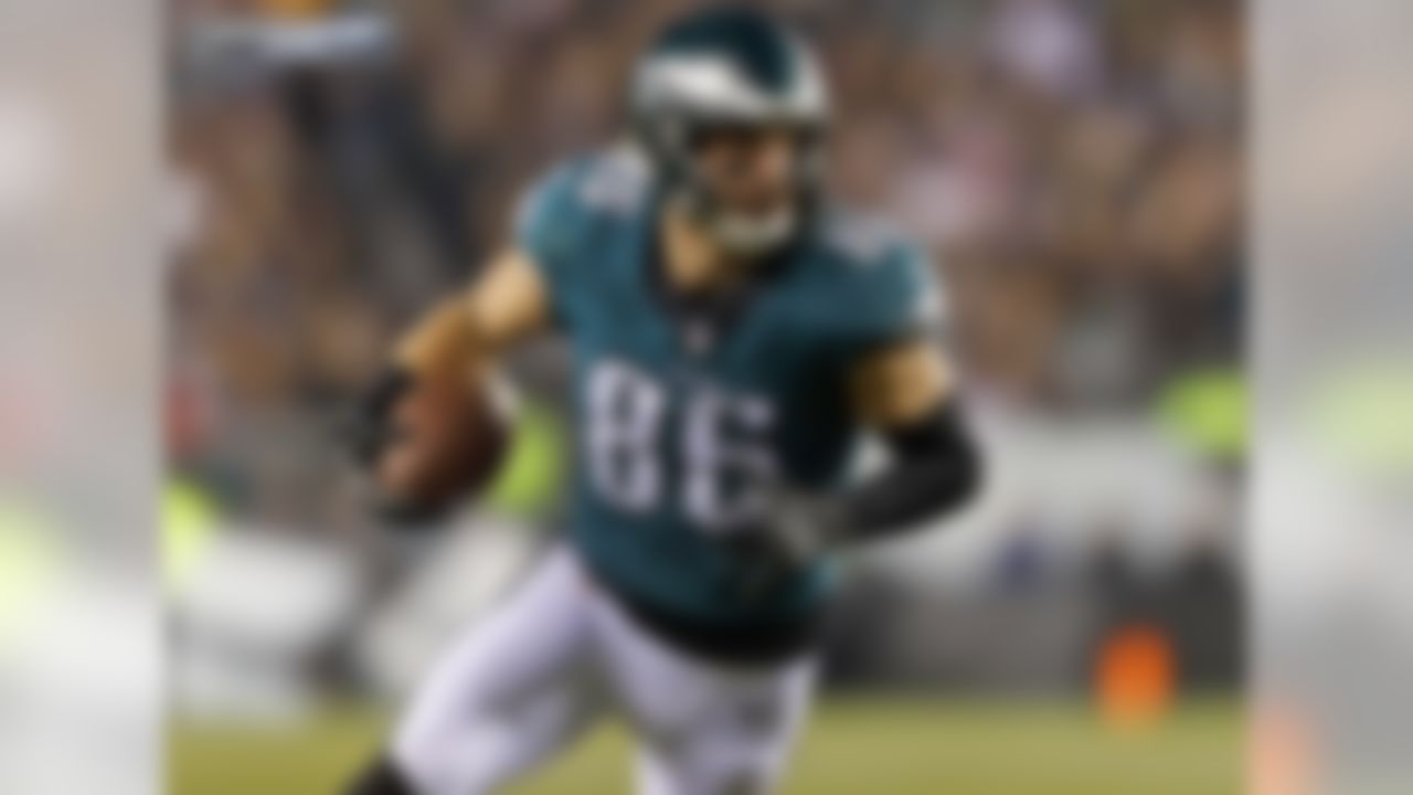 Zach Ertz set the record for receptions by a tight end with 116 in 2018, flying past Jason Witten's previous mark of 110 in 2012. Ertz has recorded 437 career receptions, the most ever by a tight end over his first six seasons.