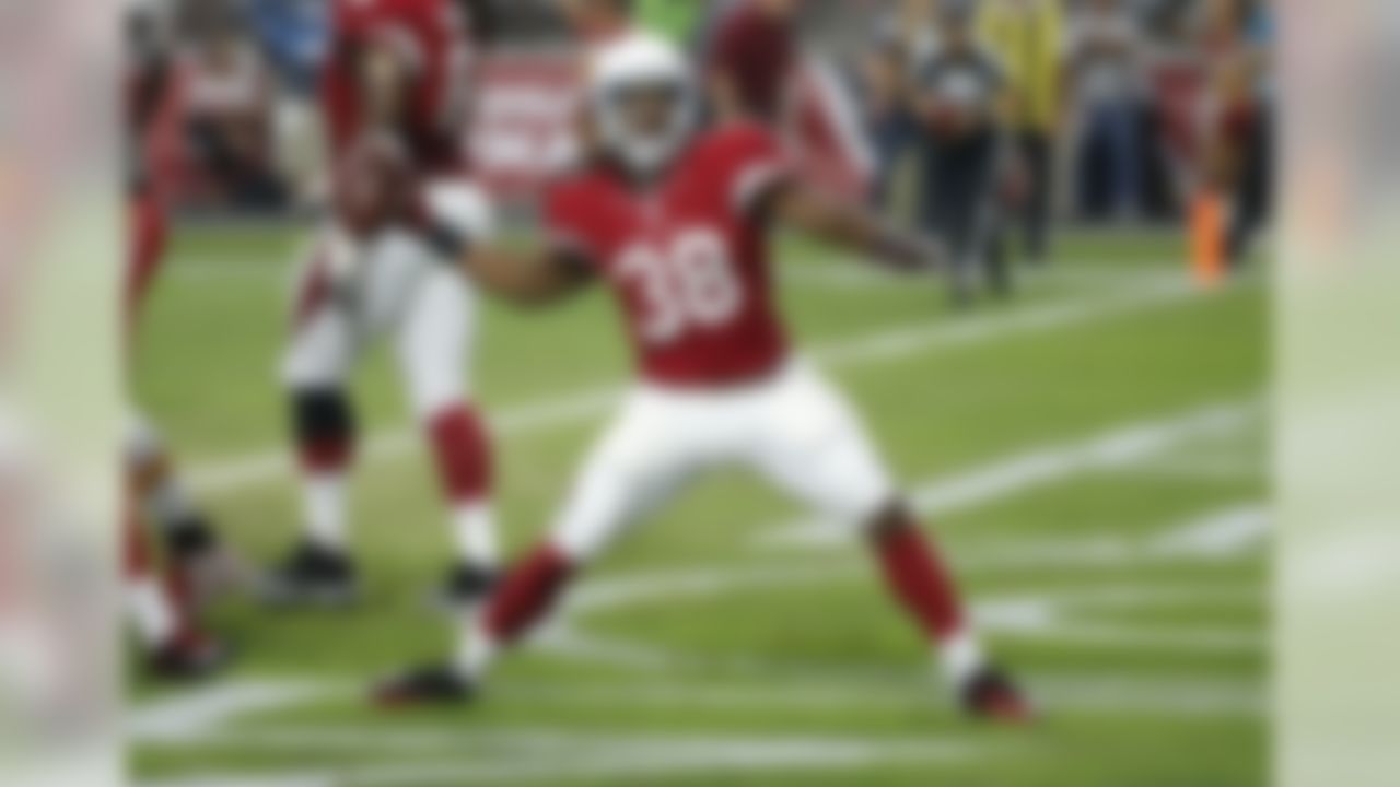 Arizona Cardinals running back Andre Ellington (38) celebrate his touchdown against the Kansas City Chiefs during the first half of an NFL preseason football game, Saturday, Aug. 15, 2015, in Glendale, Ariz. (AP Photo/Ross D. Franklin)