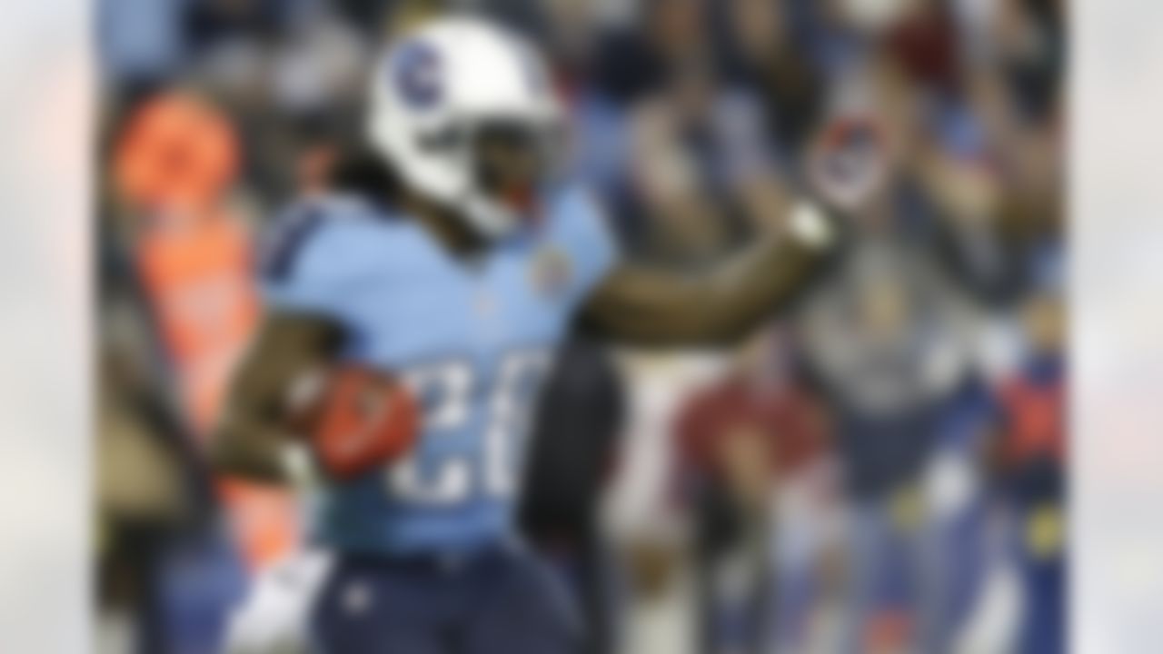 Tennessee Titans running back Chris Johnson runs against the New York Jets in the first quarter of an NFL football game on Monday, Dec. 17, 2012, in Nashville, Tenn. (AP Photo/Wade Payne)