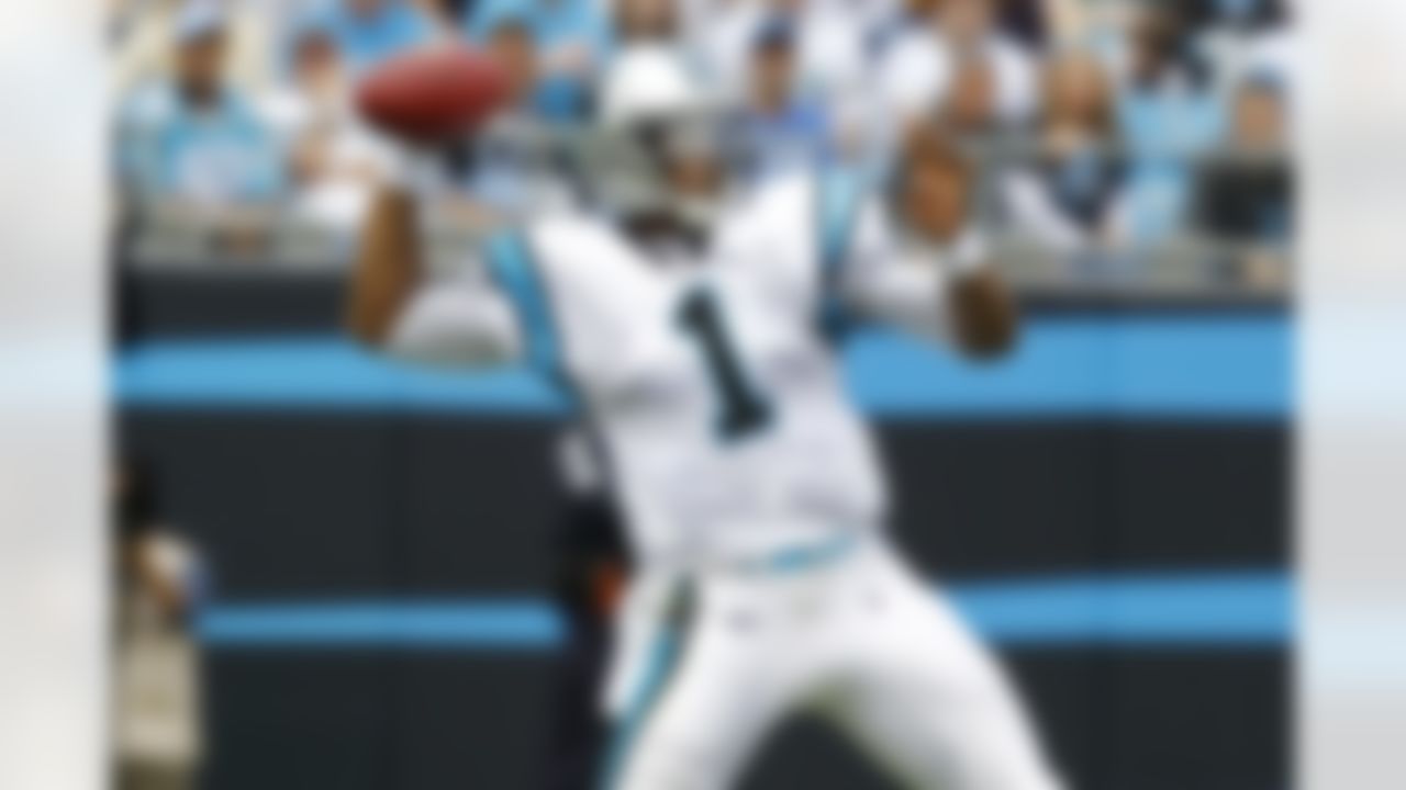 "Wait until Cam Newton plays the Packers" was the popular response for Newton's huge day against the Cardinals in Week 1. Newton torched Dom Capers' defense for another 400-yard passing game, and despite the three interceptions, it's safe to say that we have not seen a rookie performance like this in quite some time. Actually, the last time we saw a rookie put up this many yards in his first two starts, it was Todd Marinovich, who threw for 638 yards. Hmm, maybe we should ignore that last part.