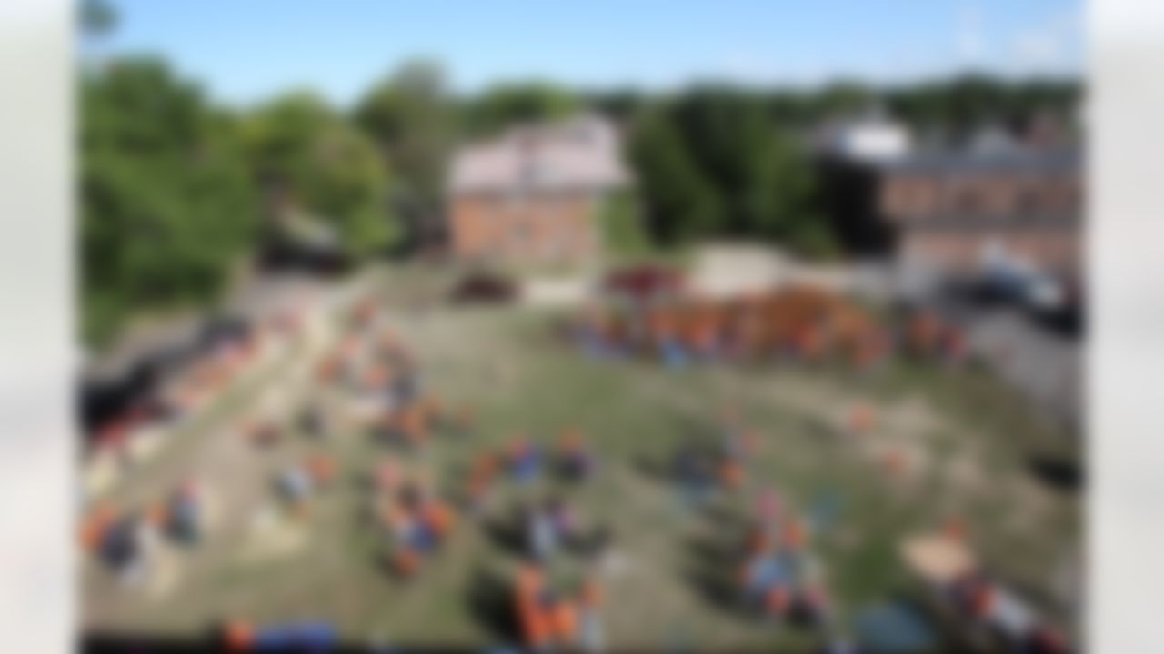 Over 225 The Home Depot and KaBOOM! volunteers working hard to make a difference for local youths. (Photo by Tom Copeland/Home Depot)