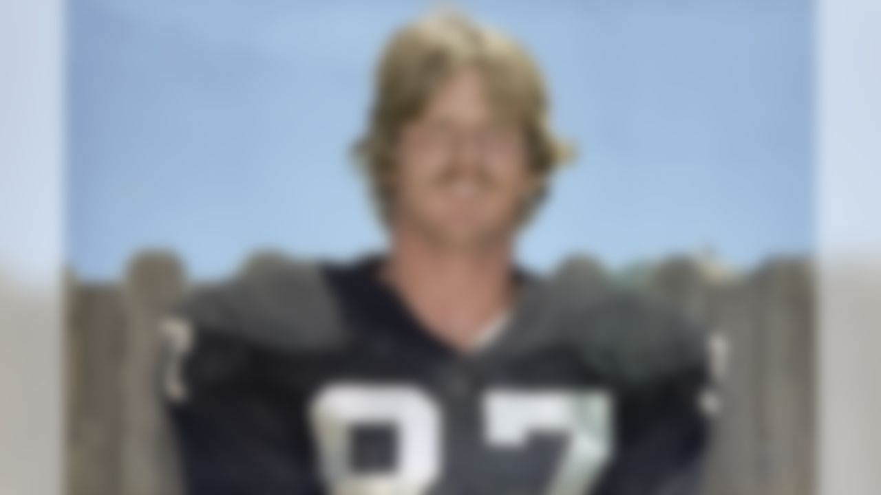 Dave Casper of the Oakland Raiders is shown, 1978. (AP Photo)