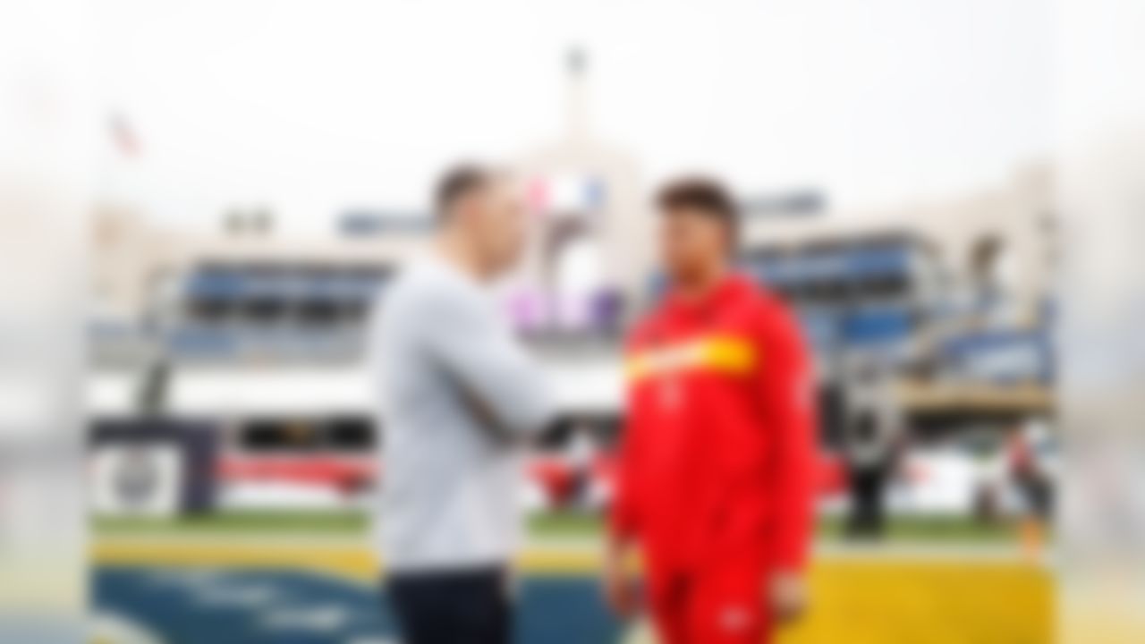 NFL Network's Kurt Warner talks with Kansas City Chiefs quarterback Patrick Mahomes (15) prior to an NFL football game against the Los Angeles Rams on Monday, Nov. 19, 2018, in Los Angeles. (Ric Tapia/NFL)