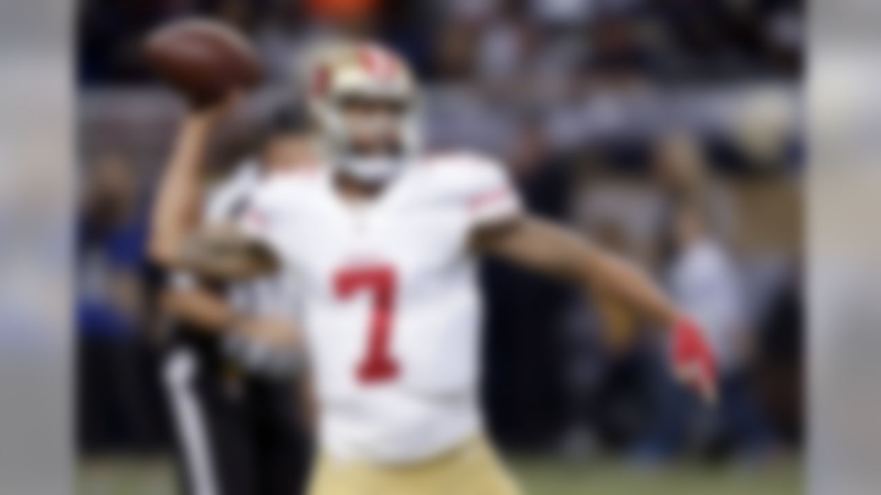 San Francisco 49ers quarterback Colin Kaepernick throws during the first quarter of an NFL football game against the St. Louis Rams, Sunday, Nov. 1, 2015, in St. Louis. (AP Photo/Tom Gannam)