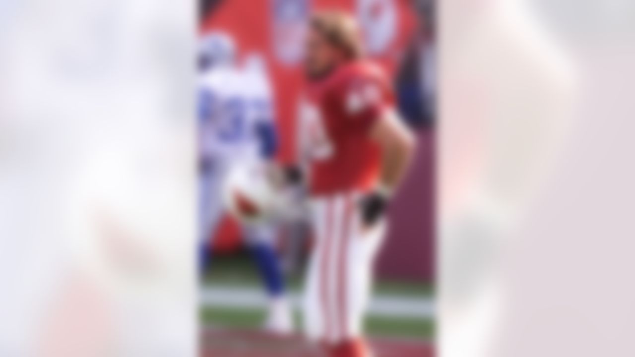 Arizona Cardinals safety Pat Tillman (40) watches pregame warmups before an NFL game against the Detroit Lions on November 18, 2001 at Sun Devils Stadium in Tempe, Arizona. The Cardinals defeated the Lions 45-38. (AP Photo/Kevin Terrell)