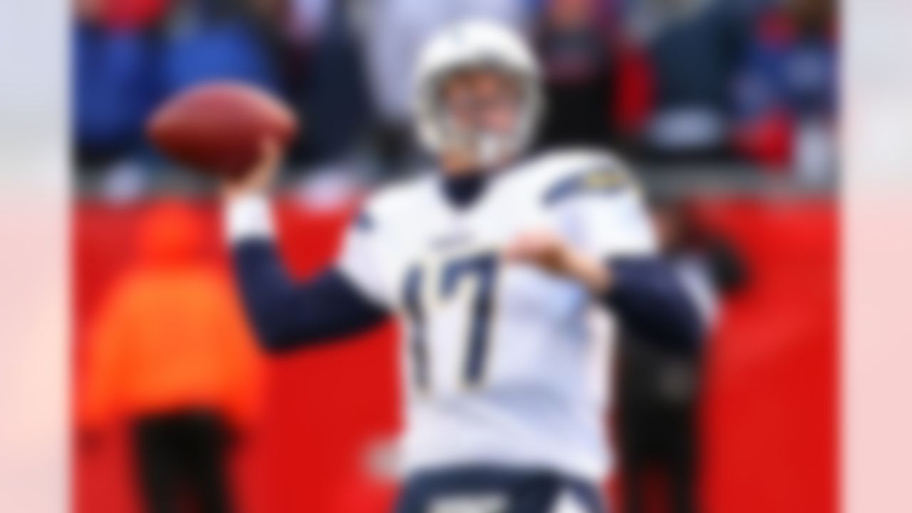 Sometimes treatment has to be delayed. The "ahhh ... ^*#@ it, I'll get surgery later" technique was employed by the uber-gutsy Rivers in January of 2008. The Chargers' leader played the AFC Championship in New England with no less than a torn ACL. San Diego fell that day to the 17-0 Patriots, but not because of a lack of heart from their quarterback. Needless to say, Rivers would eventually get that surgery.