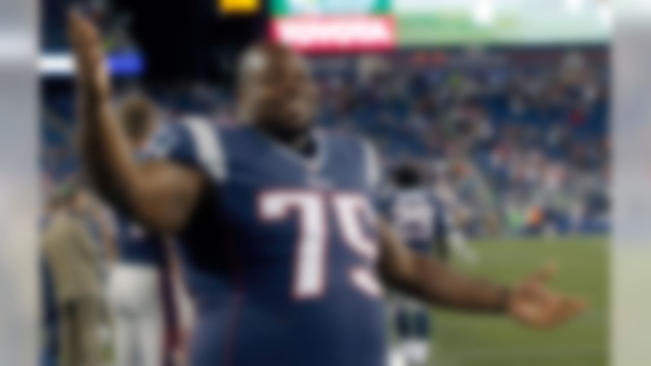 New England Patriots defensive tackle Vince Wilfork reacts to his team's last-minute touchdown during the fourth quarter of an NFL preseason football game against the New York Giants Thursday, Aug. 29, 2013, in Foxborough, Mass. The Patriots won 28-20. (AP Photo/Elise Amendola)