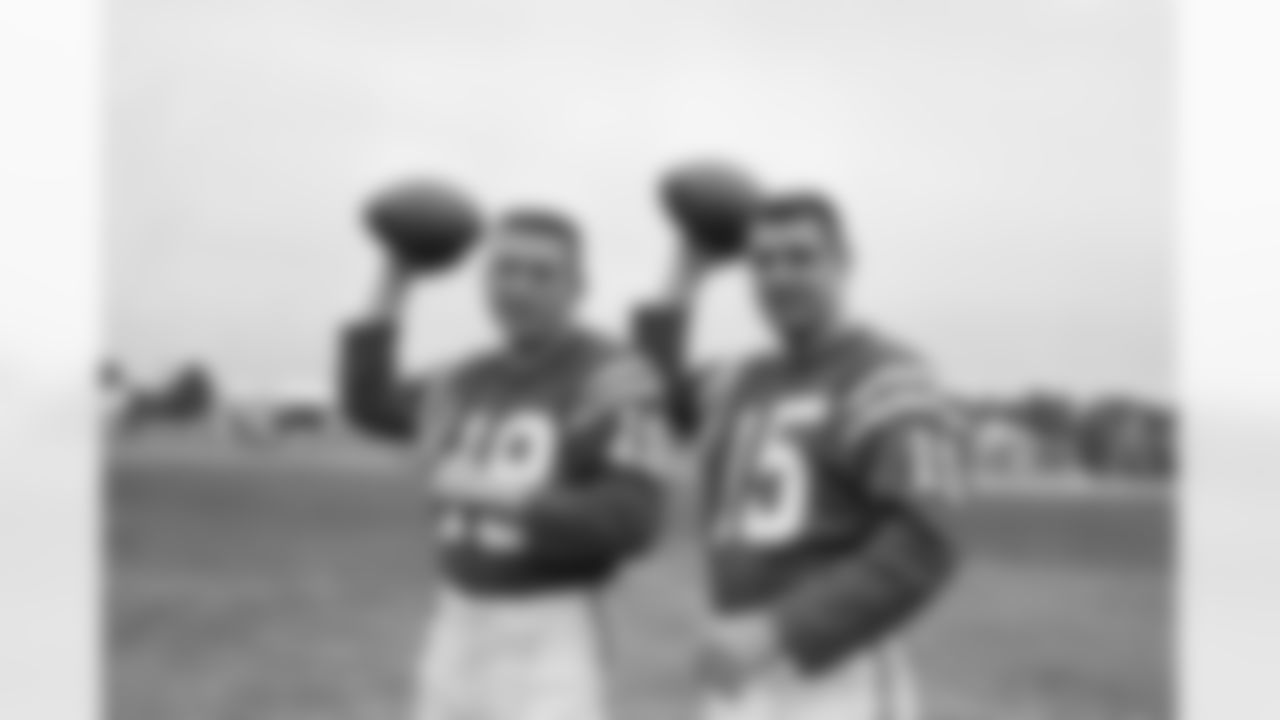 Star quarterbacks Johnny Unitas, left, and Earl Morrall, Jan. 6, 1969. (Associated Press)