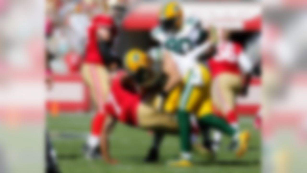 Green Bay Packers inside linebacker Clay Matthews (52) sacks San Francisco 49ers quarterback Colin Kaepernick (7) during the NFL regular season game on Oct. 4, 2015 in Santa Clara, Calif. (Ric Tapia/NFL)