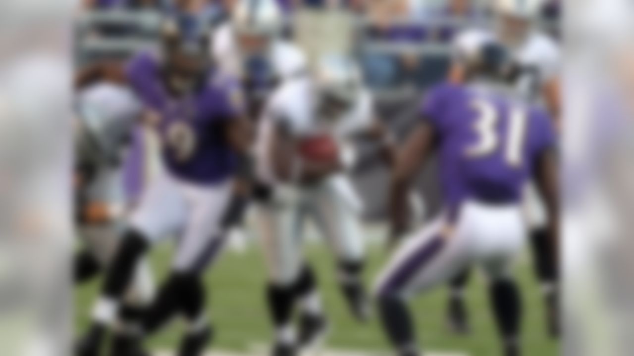 Reece was clearly the top running back for Oakland in Week 10, posting 20 touches, seven catches and 104 scrimmage yards in a loss to the Baltimore Ravens. Taiwan Jones put up just three touches. Until Darren McFadden or Mike Goodson returns, Reece needs to be owned in fantasy leagues moving forward.