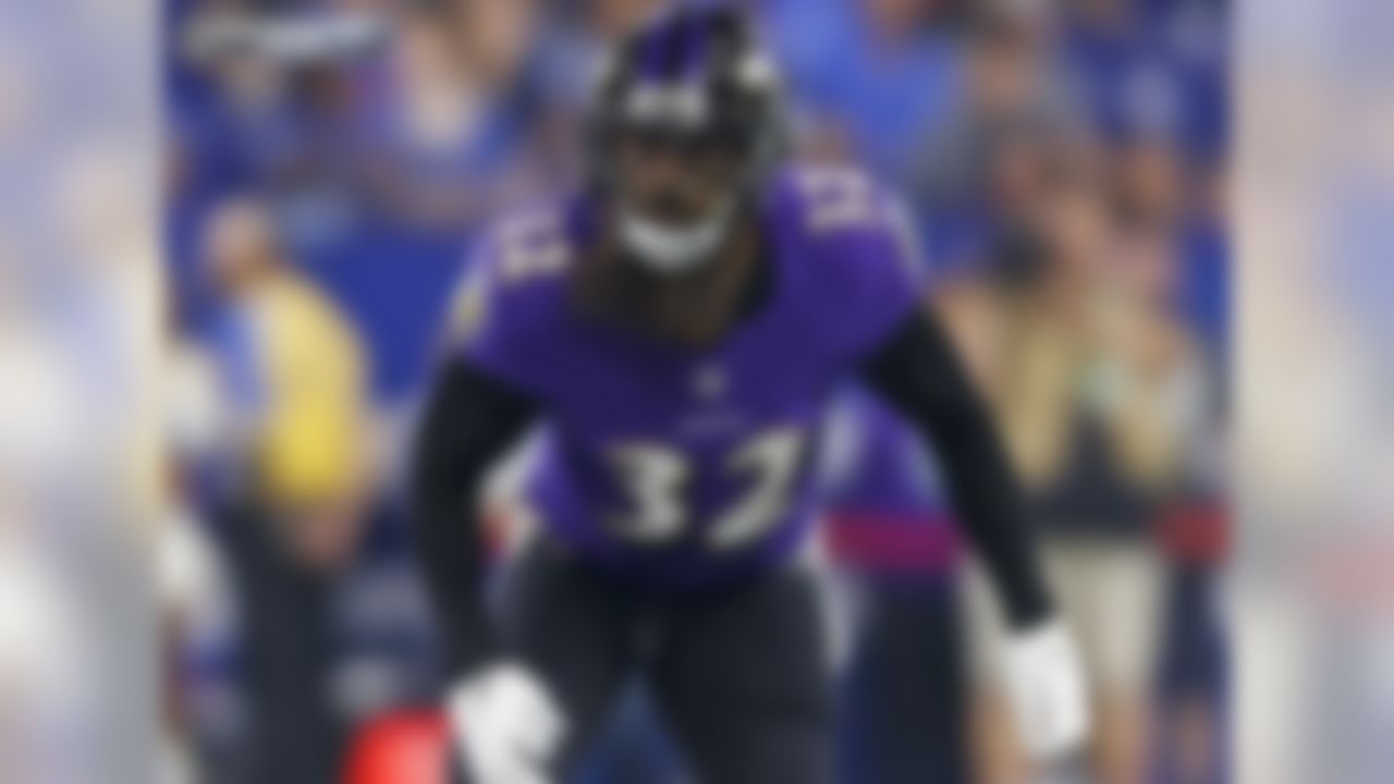 In 2018,  Weddle allowed the fewest yards per target (3.6) in coverage among safeties in the NFL (with a min. of 20 targets, per PFF). His elite play as a safety yielded 68 tackles for the Ravens, and earned him a bid to the 2019 Pro Bowl, the sixth selection of his career. Weddle joined the Los Angeles Rams in the offseason, adding his veteran presence in an already formidable backfield.