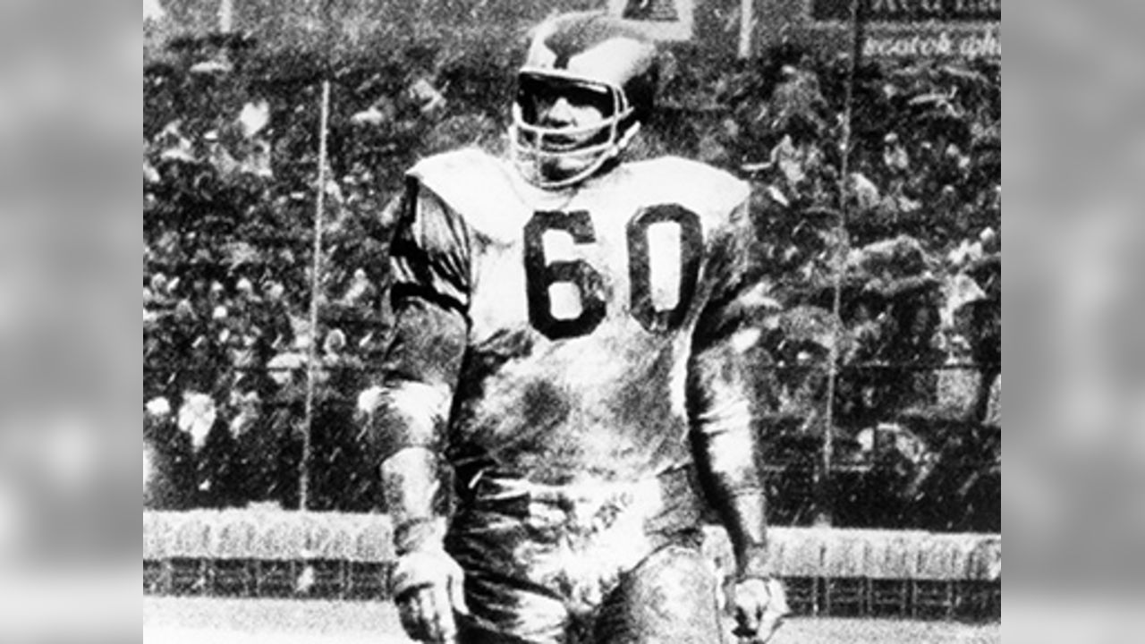 Pro Football Journal: Eagles Hall of Famer Chuck Bednarik Passes