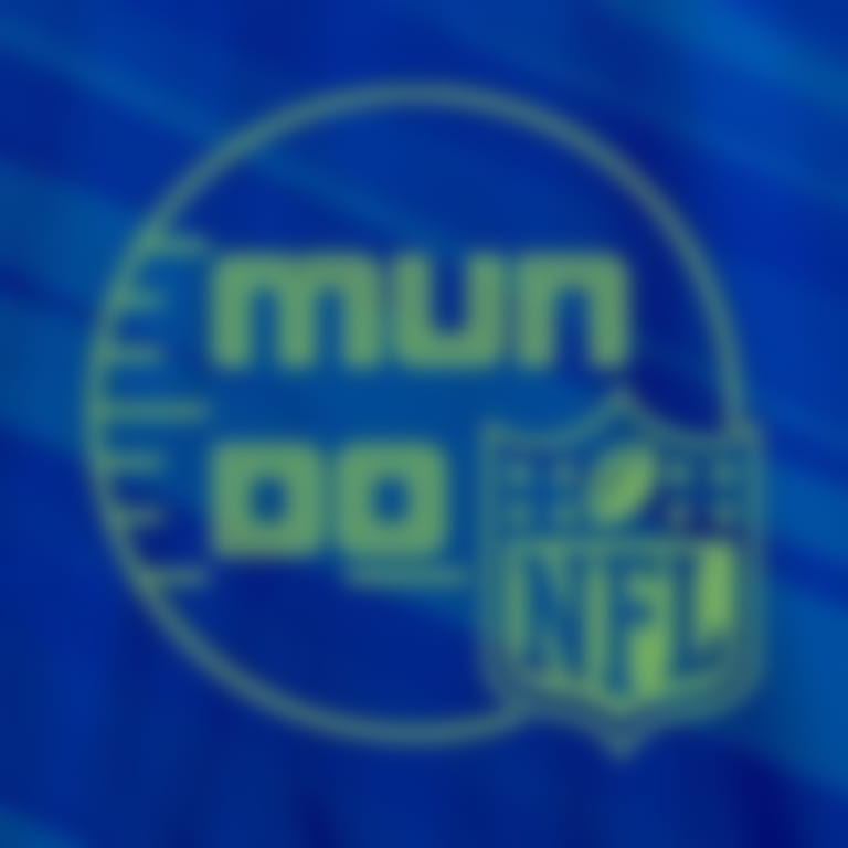 Headshot picture of Staff Mundo NFL