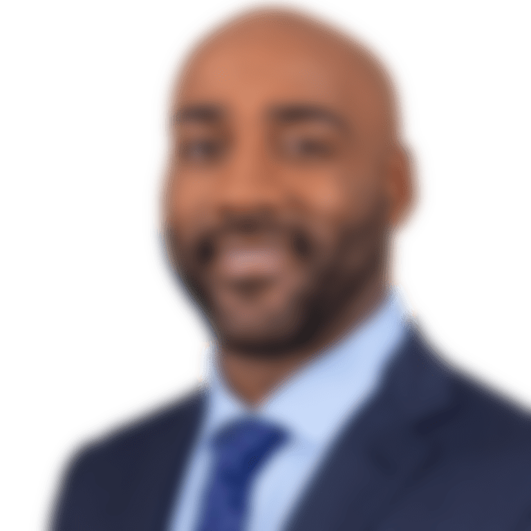 Headshot picture of DeAngelo Hall