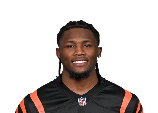 Bengals WR Tee Higgins craves chance to see Damar Hamlin