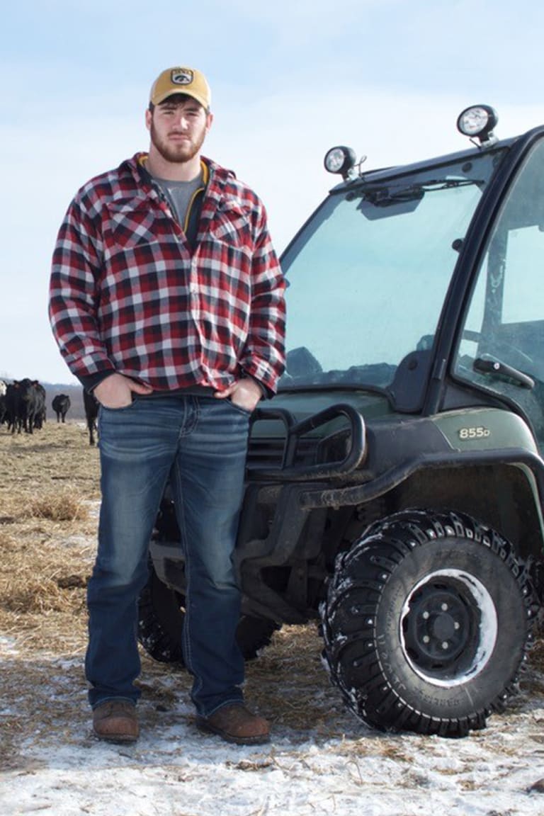 Josey Jewell's path from farming to football