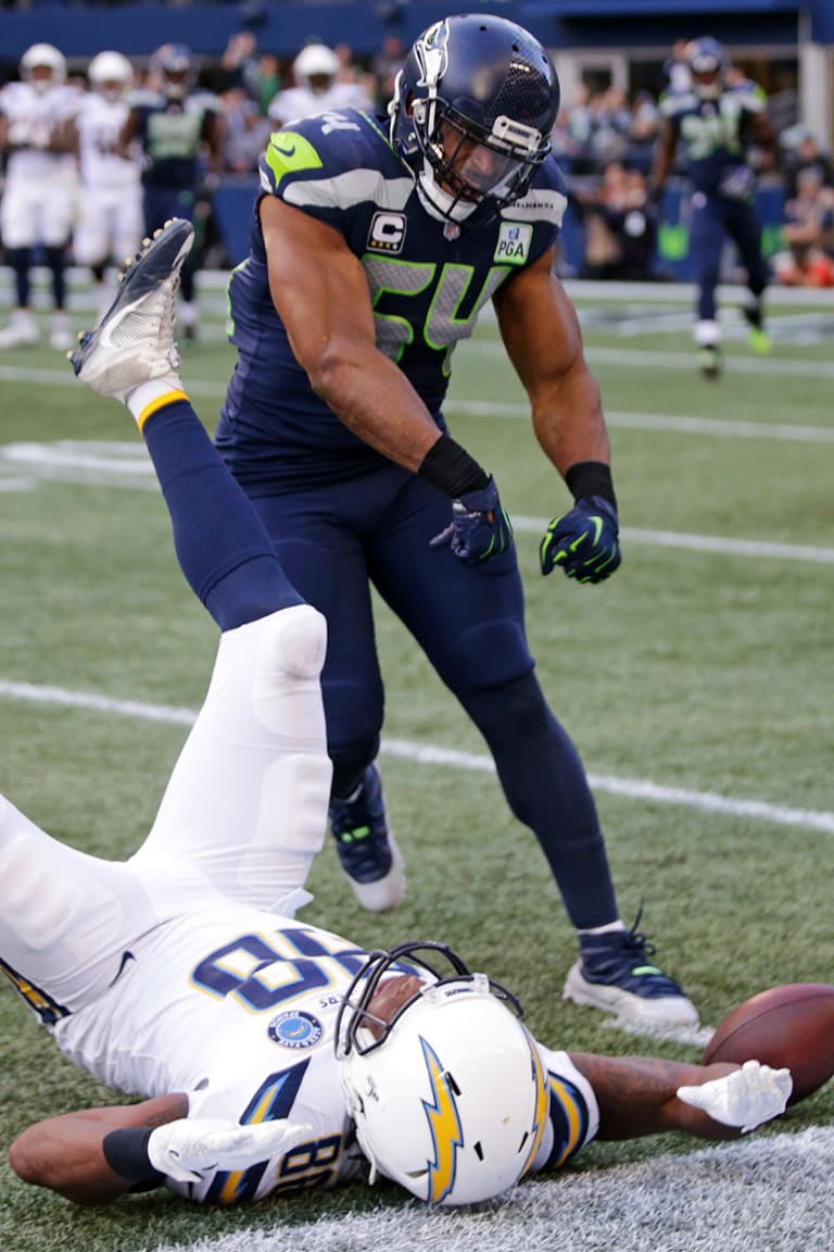 Thanks to Bobby Wagner, Seahawks defense still lowering the boom