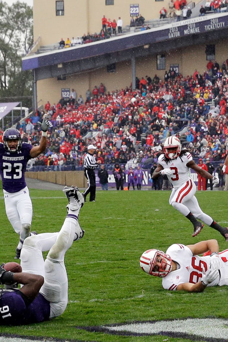 FILM ROOM: Godwin Igwebuike is a play-making, tackling machine in  Northwestern's secondary - Inside NU