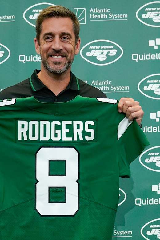 ニューヨーク・ジェッツ ロジャース ユニフォーム 8 Gallery | First Look at Aaron Rodgers' No. 8 Jets Jersey