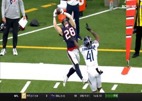 Rex Burkhead looks like an elite receiver on reaching 20-yard snag