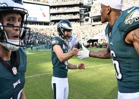 Can't-Miss Play: Philadelphia Eagles kicker Jake Elliott nails a  career-long 61-yard field goal as the halftime buzzer sounds