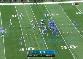 D'Andre Swift has an unbelievable amount of space on 24-yard pickup