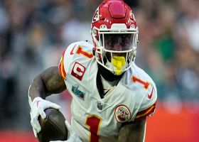 McKinnon takes well-designed play 14 yards from fullback spot