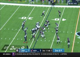 Henry's decoy deception sparks Hilliard's 21-yard rush off right side
