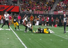 Woodside improvises to avoid sack with flip pass