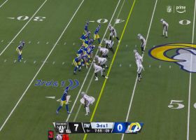 Maxx Crosby obliterates Rams' jet-sweep handoff to Atwell