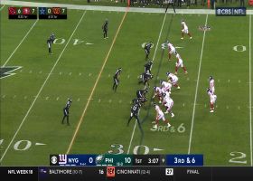 Lawrence Cager's 16-yard catch and run gets Giants' initial first down of game