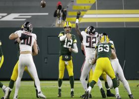 Rodgers fools Falcons with hard count on free play