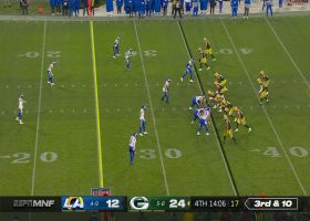 Floyd knocks Pack out of FG range on 3rd-down sack of Rodgers