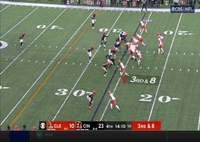 Watson delivers 16-yard strike to Peoples-Jones with defender grabbing QB's ankle