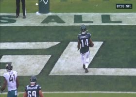 Kenneth Gainwell's second rush TD of '22 gives Eagles lead vs. Jags