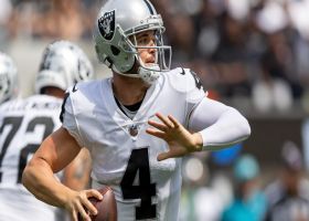 Carr's 16-yard pass fits through keyhole before hitting Hollins