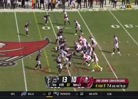 Chris Godwin's broken tackle sparks 33-yard gain down sideline