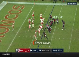 Kendall Hinton's snazzy one-handed catch fails to net positive yardage