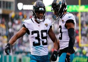 Jags nifty play design frees Agnew for 4-yard TD catch
