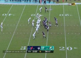 Danny Amendola sprints after catch for 39 yards