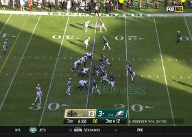 Minshew stands in and delivers a first-down dart to DeVonta Smith