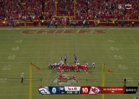 Butker's buzzer-beating 60-YARD FG has a LOT of room to spare at end of half