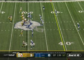 Anthony McFarland flashes his burst on 14-yard run for first down