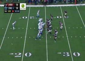 DiNucci cooks up saucy sidearm pass for nice 18-yard gain