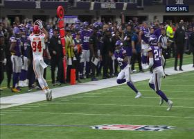 Can't-Miss Play: Unreal toe-tap catch! Watson snags Mahomes' dime in style