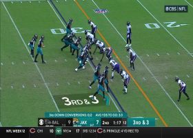 JaMycal Hasty is WIDE open on wheel route for 24-yard pickup