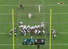Eagles FG doinks off the upright and in